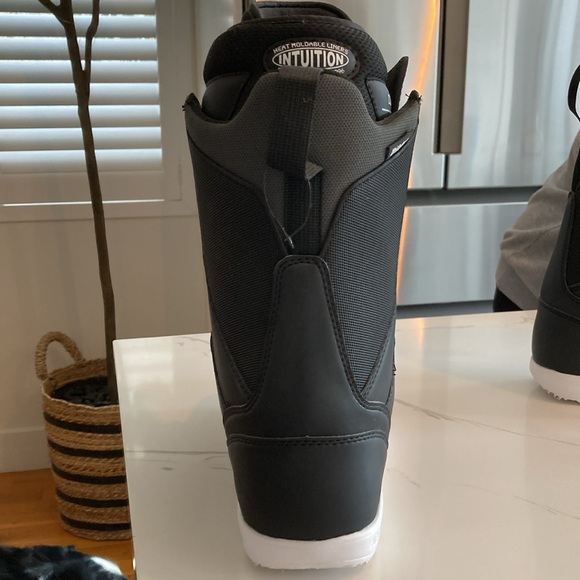 thirtytwo Shifty Boa Snowboard Boots- Men's Size 8.5 - Picture 7 of 9